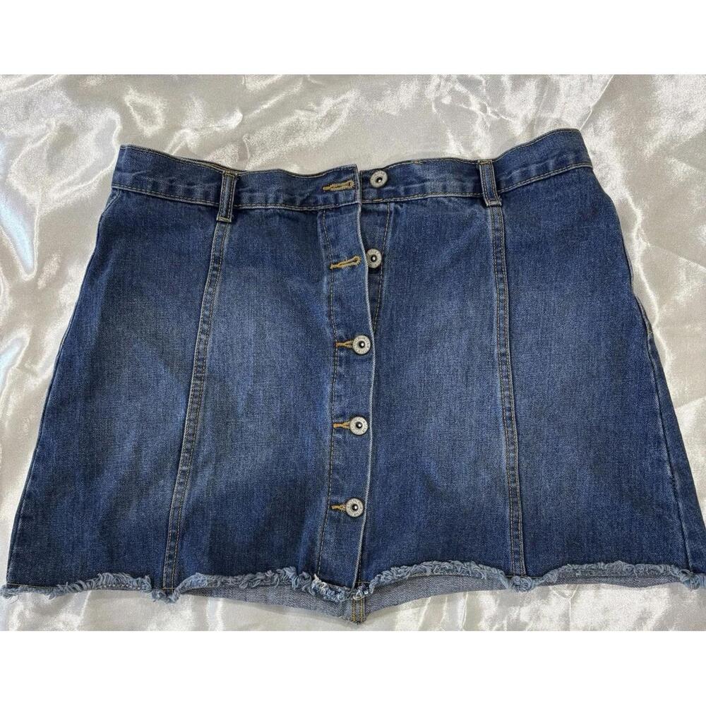 Forever 21 Denim Jean Mini Skirt Button Up Front s30